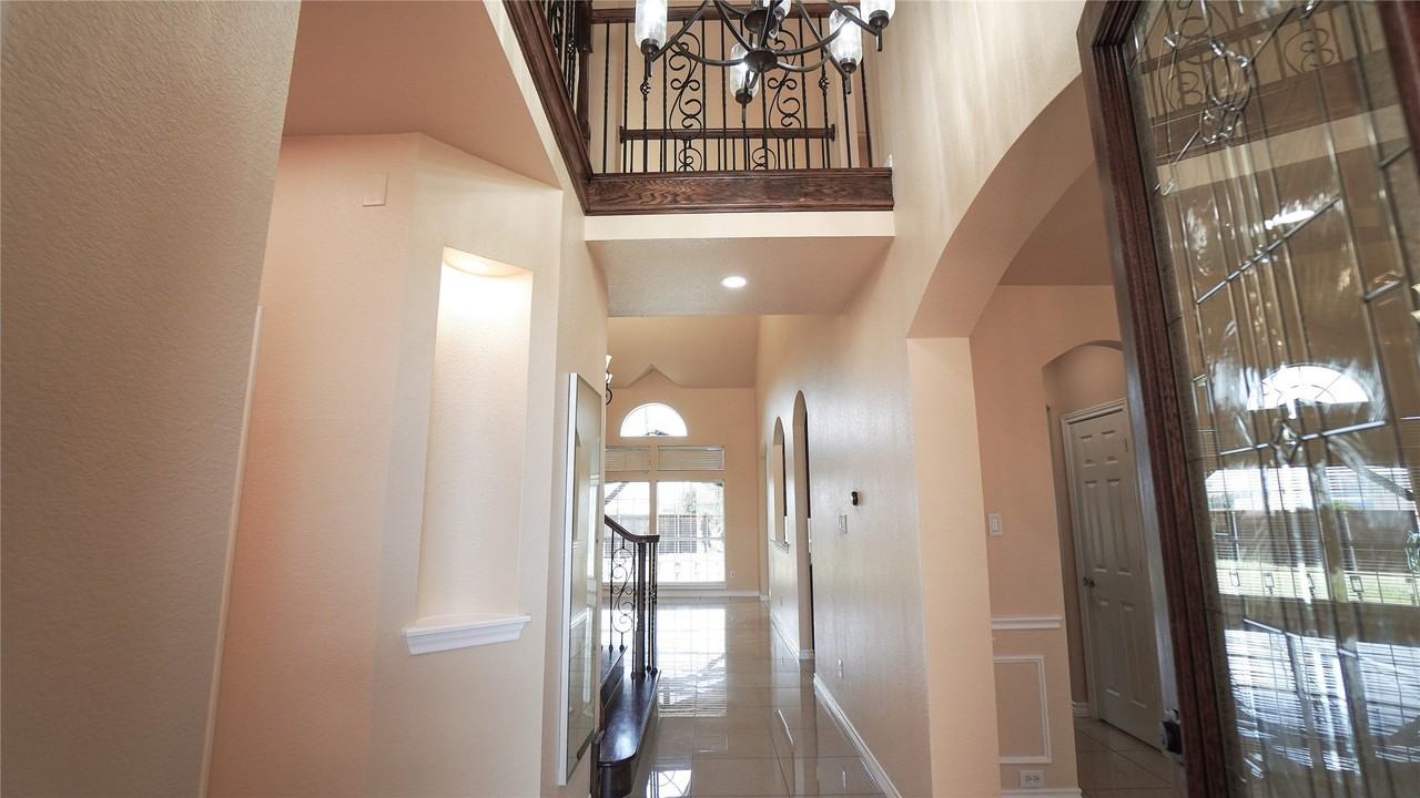 1306 Havenrock Dr - Photo 5 of 37
