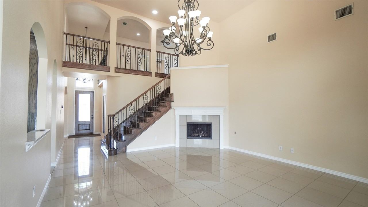 1306 Havenrock Dr - Photo 7 of 37