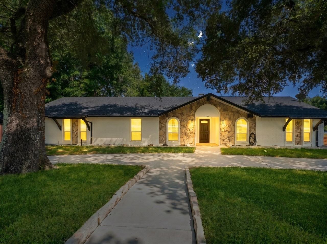 925 Lake North Rd