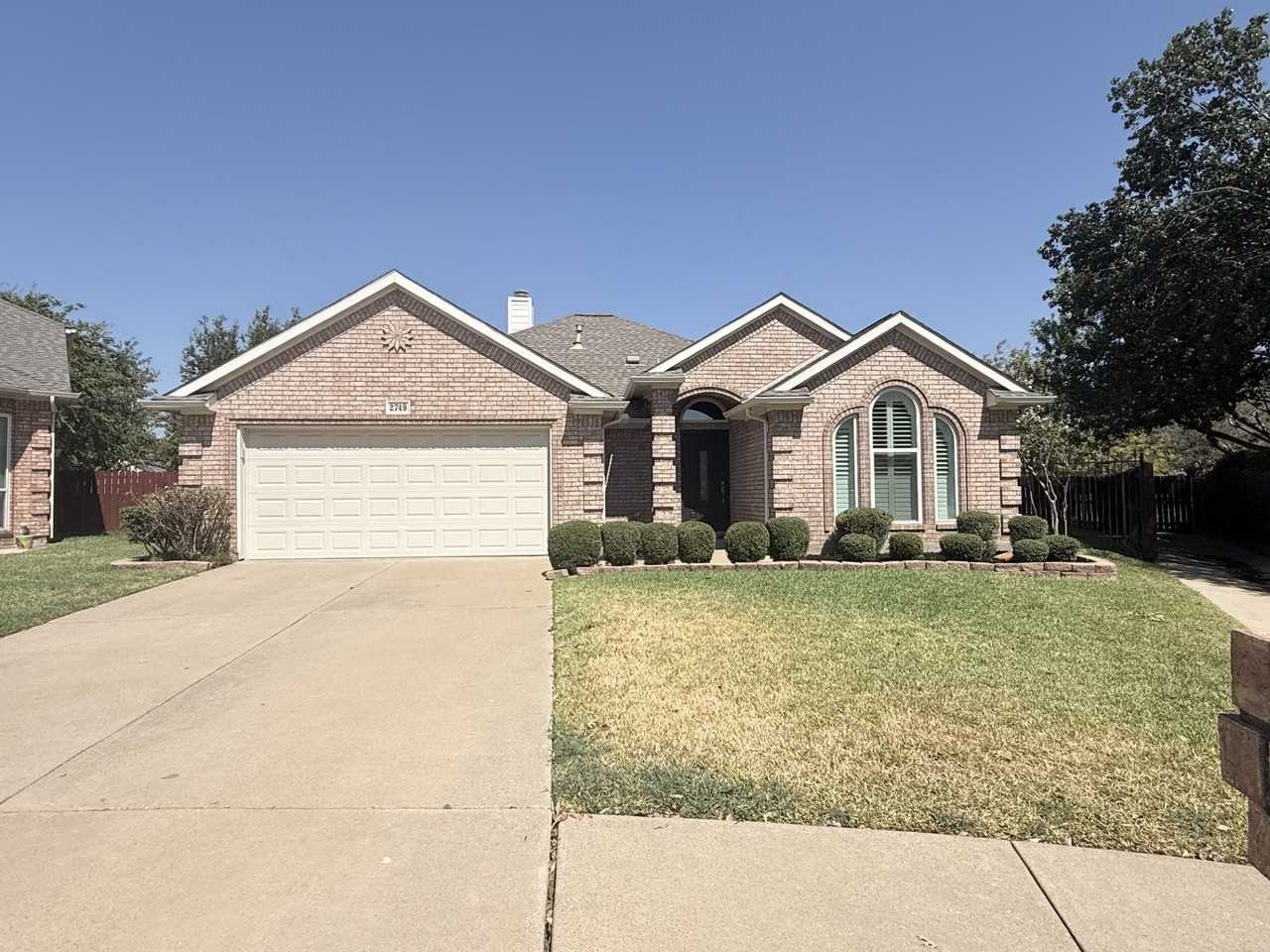 2749 Crystal Glenn Cir - Photo 3 of 29