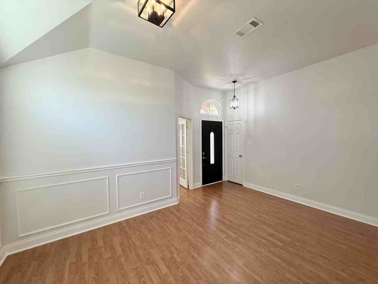 2749 Crystal Glenn Cir - Photo 7 of 29