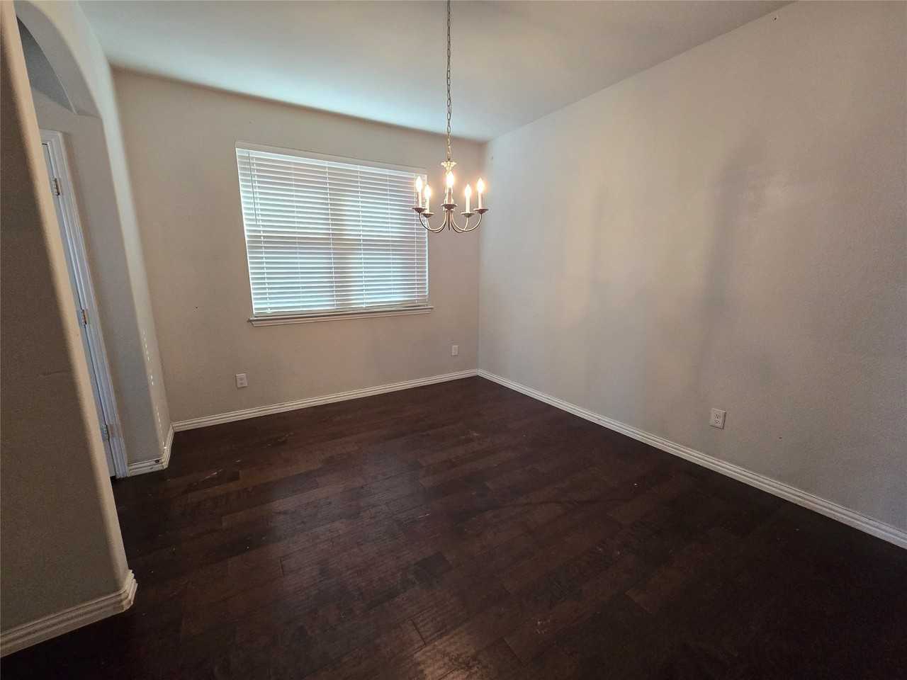 2009 Rosebury Ln - Photo 3 of 30