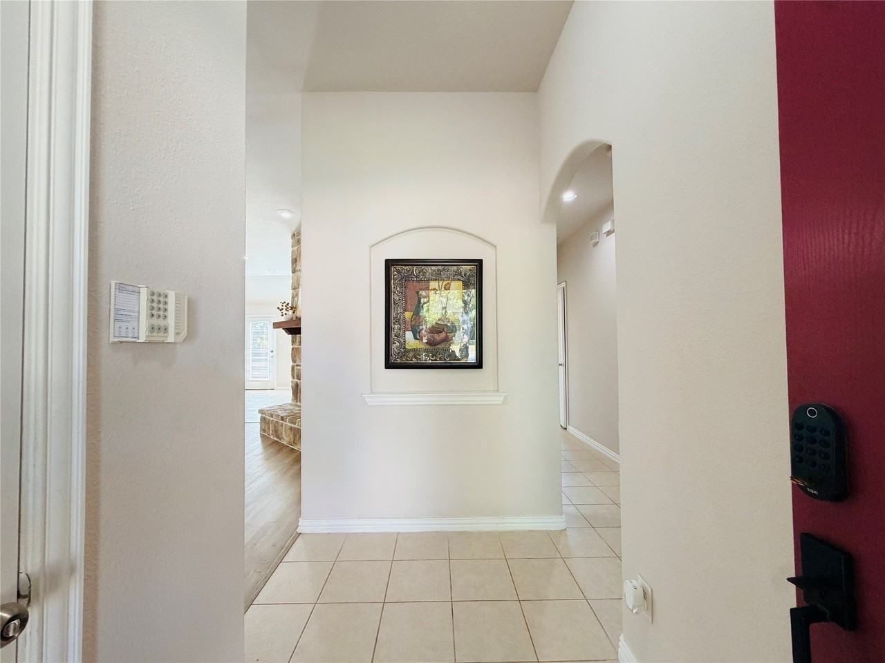 214 Lavaca Dr - Photo 3 of 32