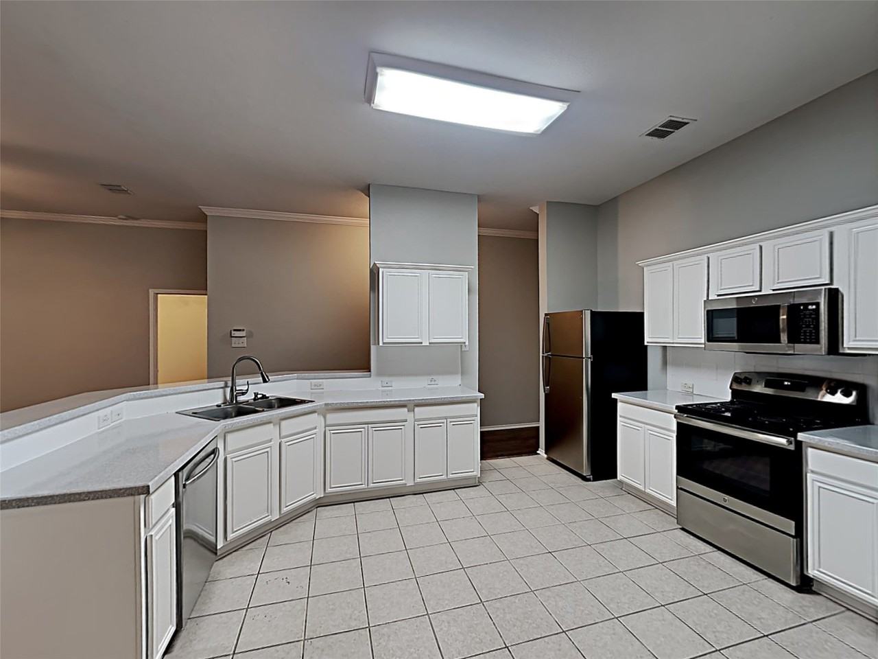 11820 Ponderosa Pine Dr - Photo 2 of 15