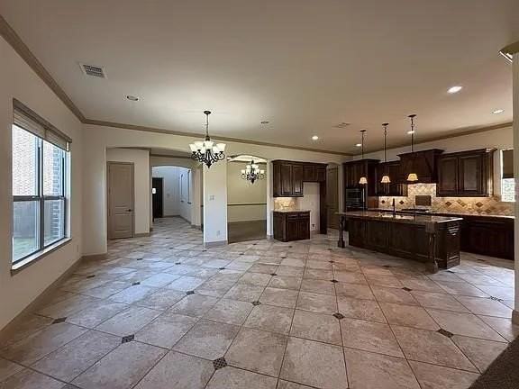 9001 Blue Water Dr - Photo 2 of 27