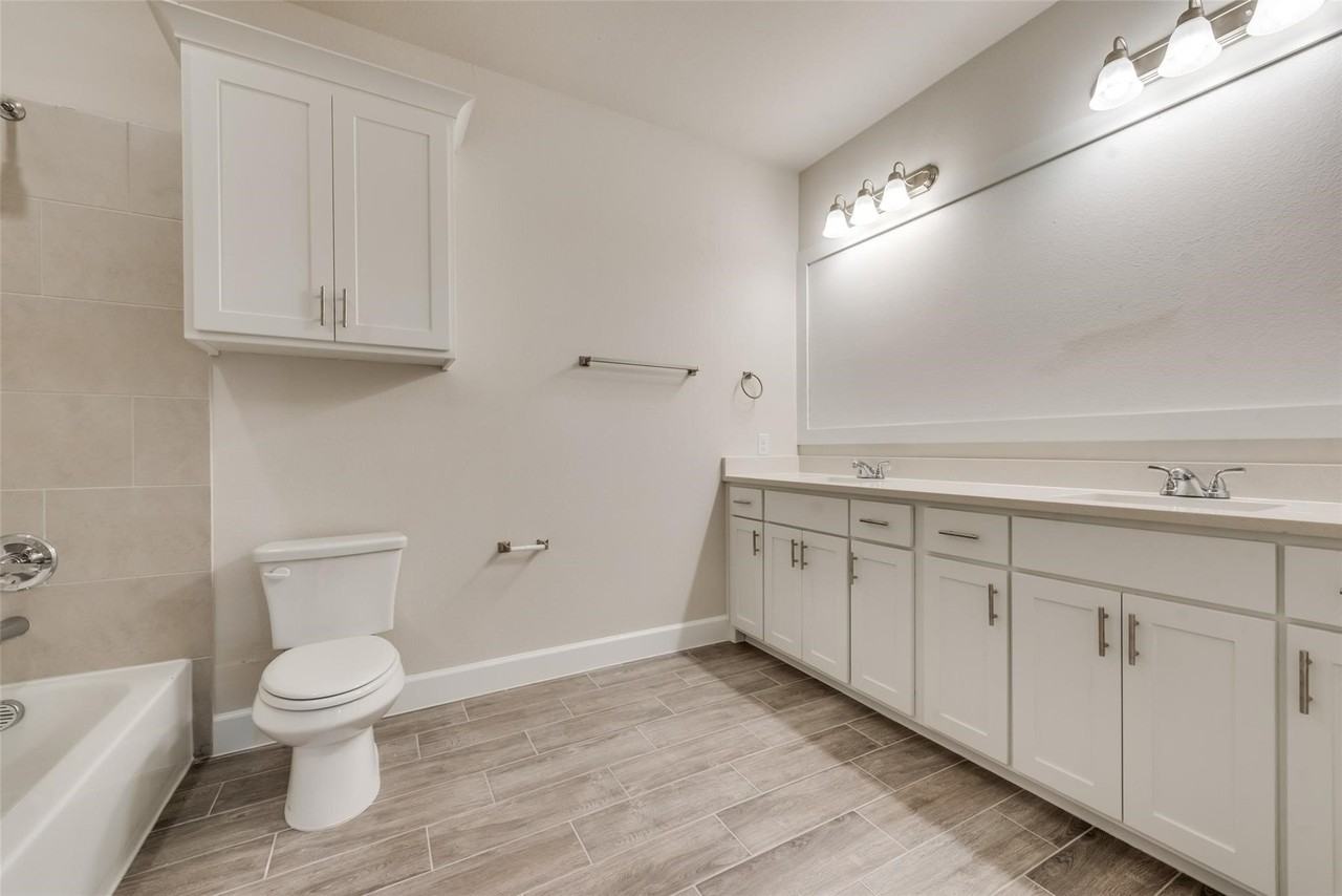 373 Braves Way - Photo 3 of 19