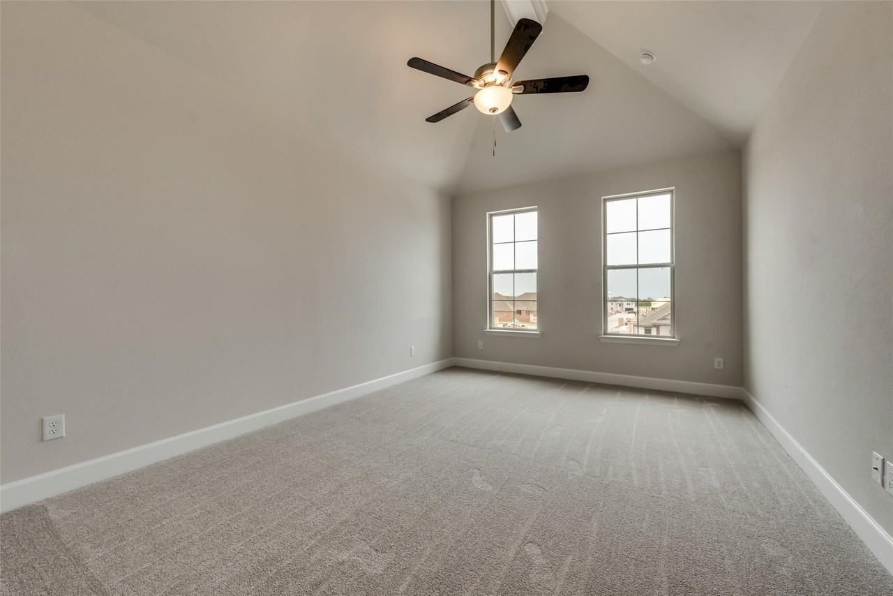 373 Braves Way - Photo 5 of 19