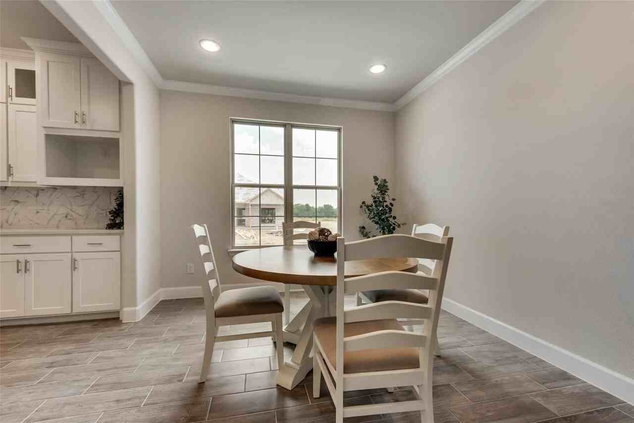 373 Braves Way - Photo 7 of 19