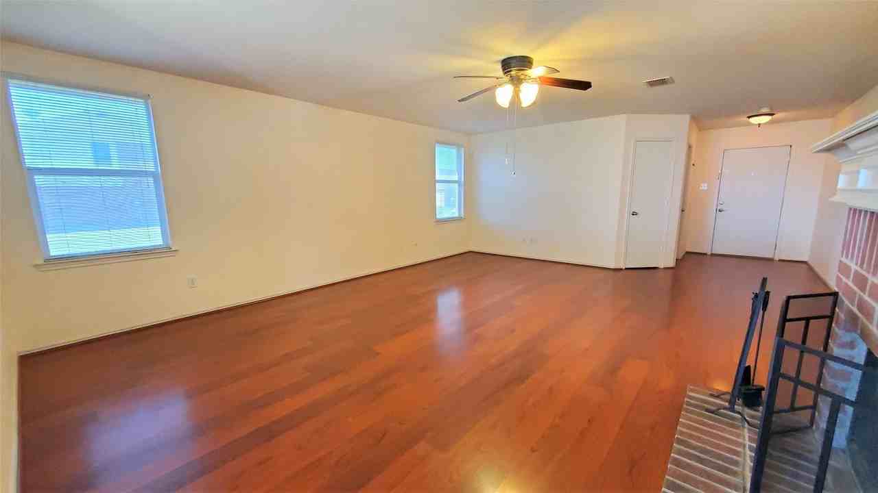 7536 Almondale Dr - Photo 5 of 17