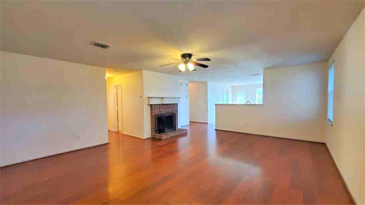 7536 Almondale Dr - Photo 6 of 17