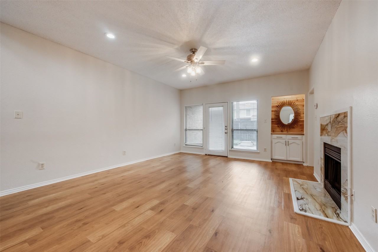 510 Norwood Pl #9 - Photo 3 of 20