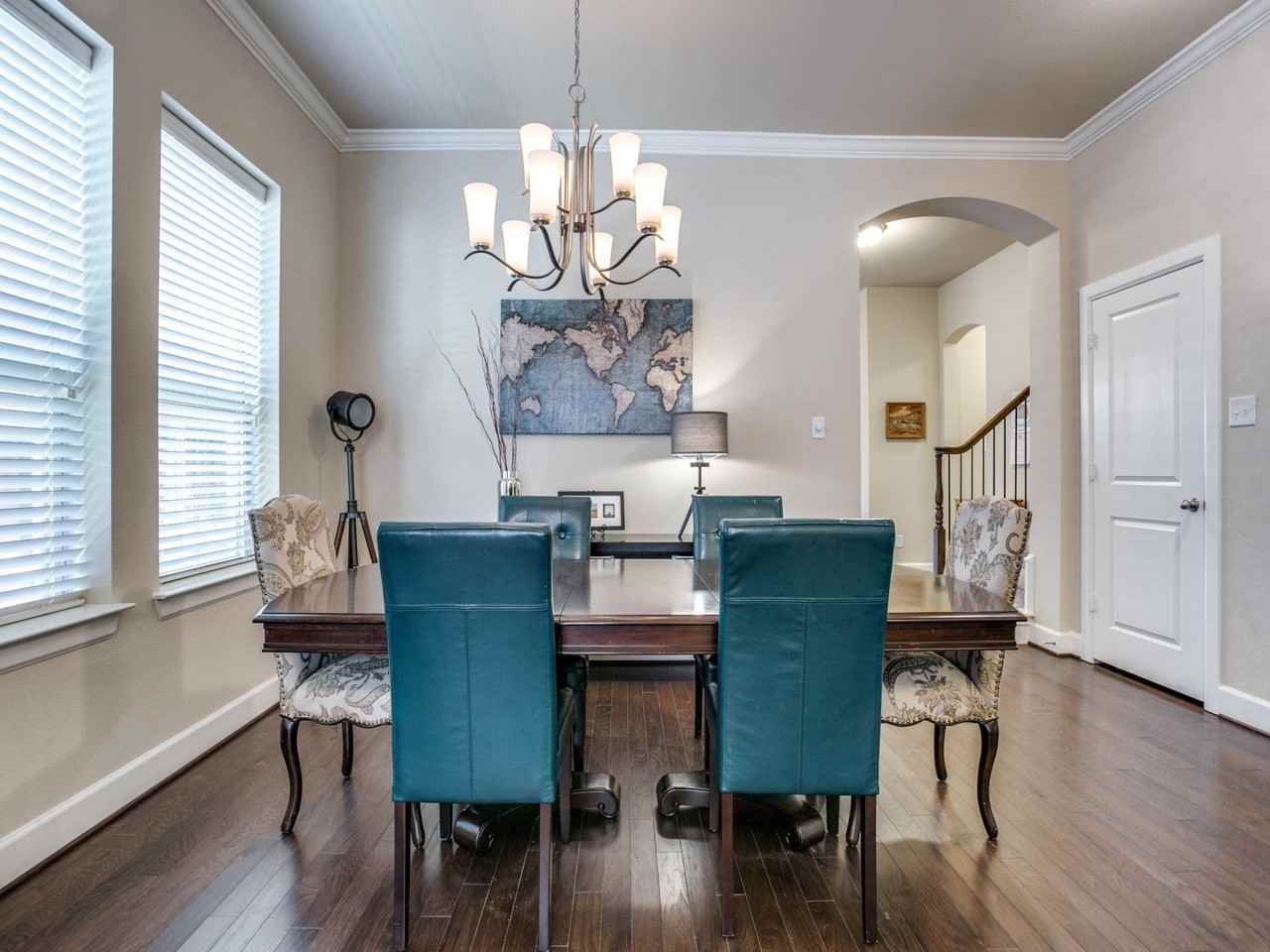 1010 Crystal Oak Ln - Photo 5 of 25
