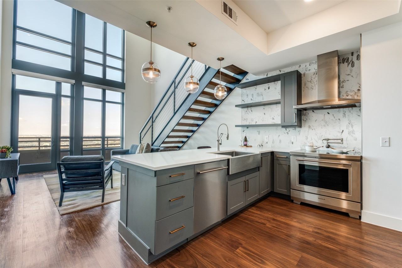 3611 Congress Ave #2102