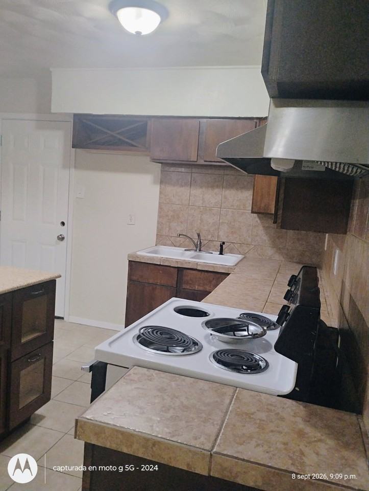 616 W Grubb Dr - Photo 4 of 10
