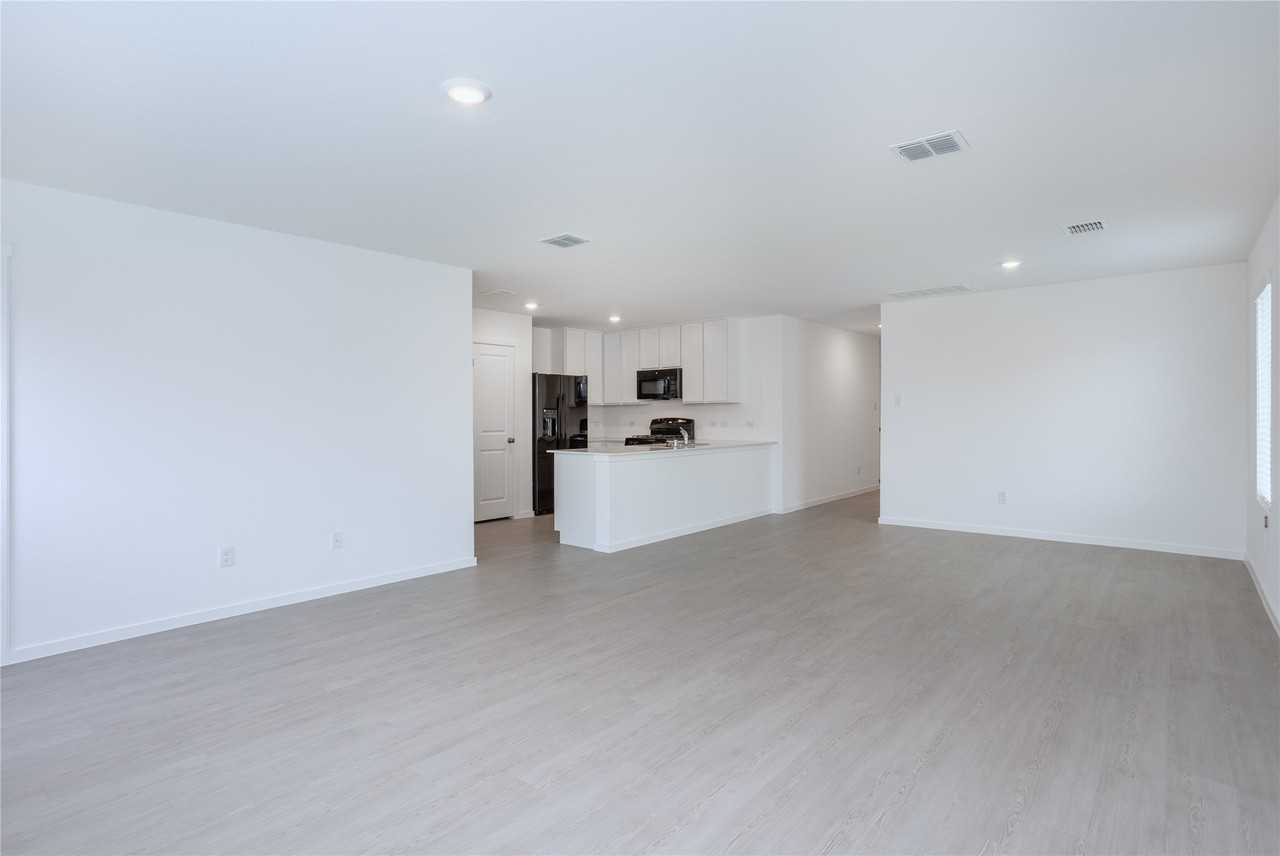 727 Ginkgo Way - Photo 6 of 14