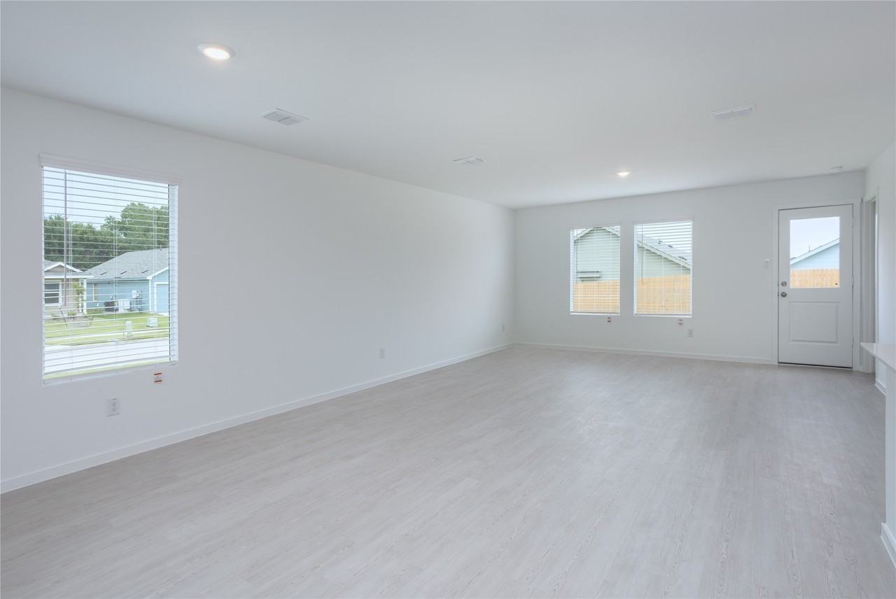 727 Ginkgo Way - Photo 7 of 14
