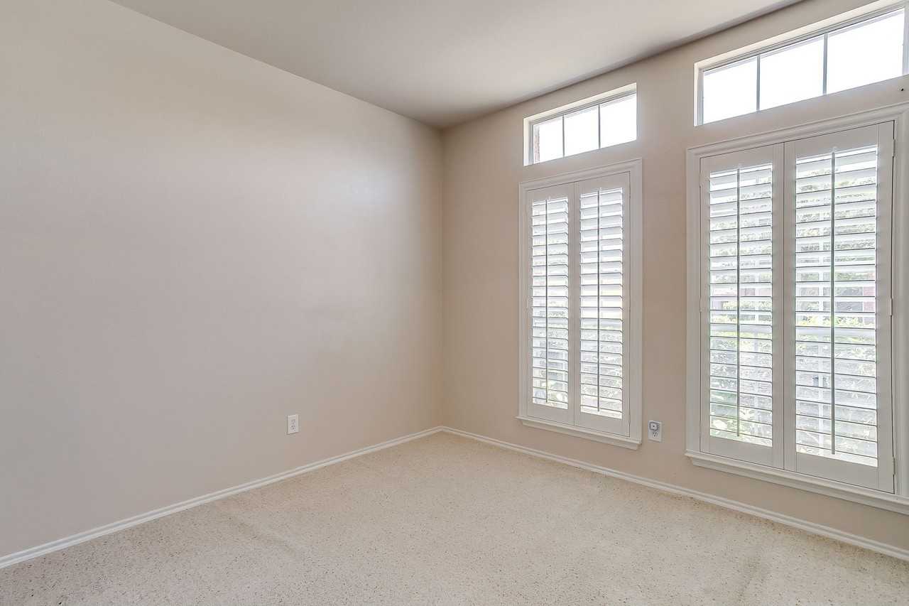 9712 Minton Dr - Photo 4 of 20