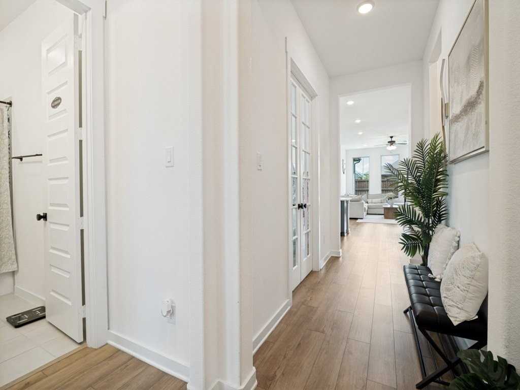 733 Grand Dale Dr - Photo 3 of 25
