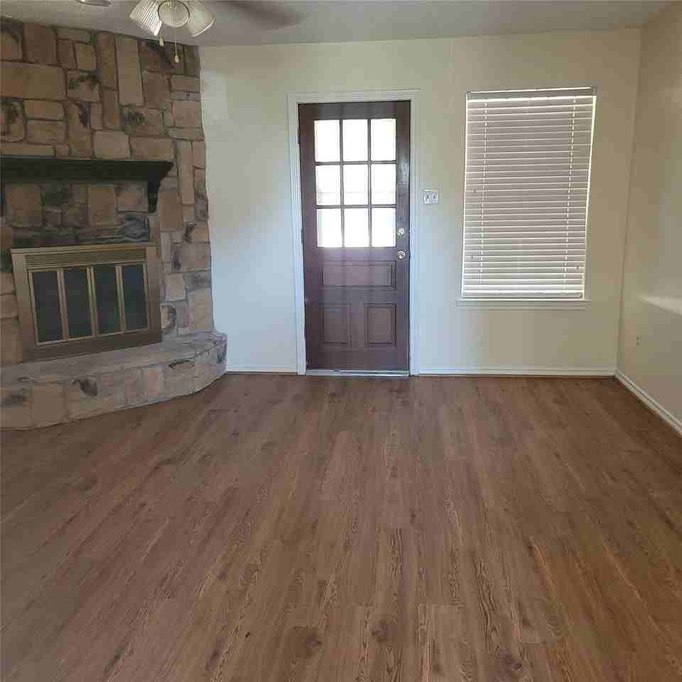 615 Arleta Ln - Photo 2 of 17