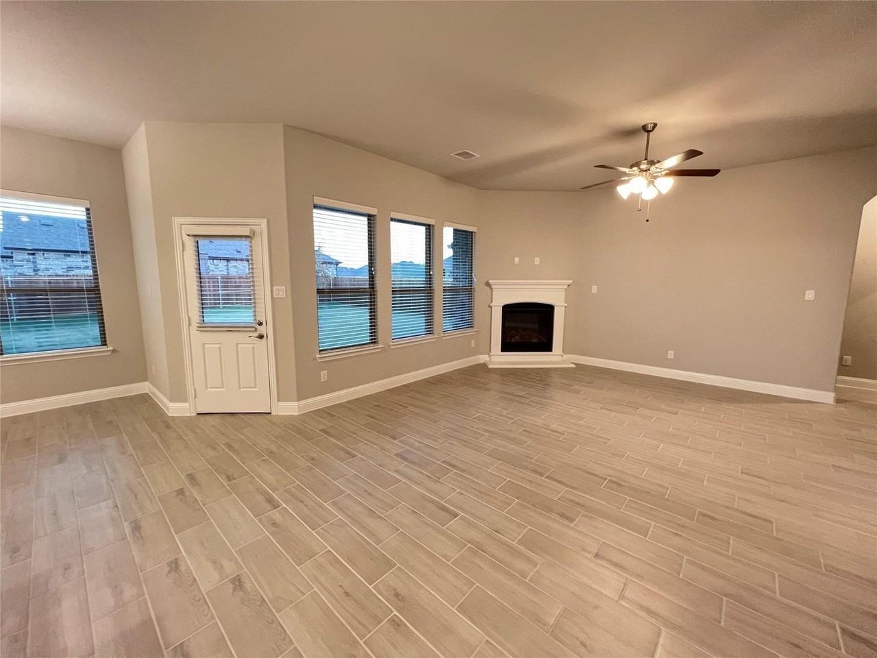 4008 Whitetail Ln - Photo 6 of 19