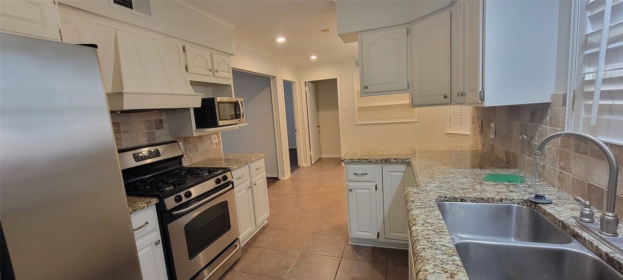 4930 Sugar Mill Rd - Photo 7 of 15