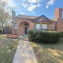 902 Binbrook Dr - Photo 1 of 1