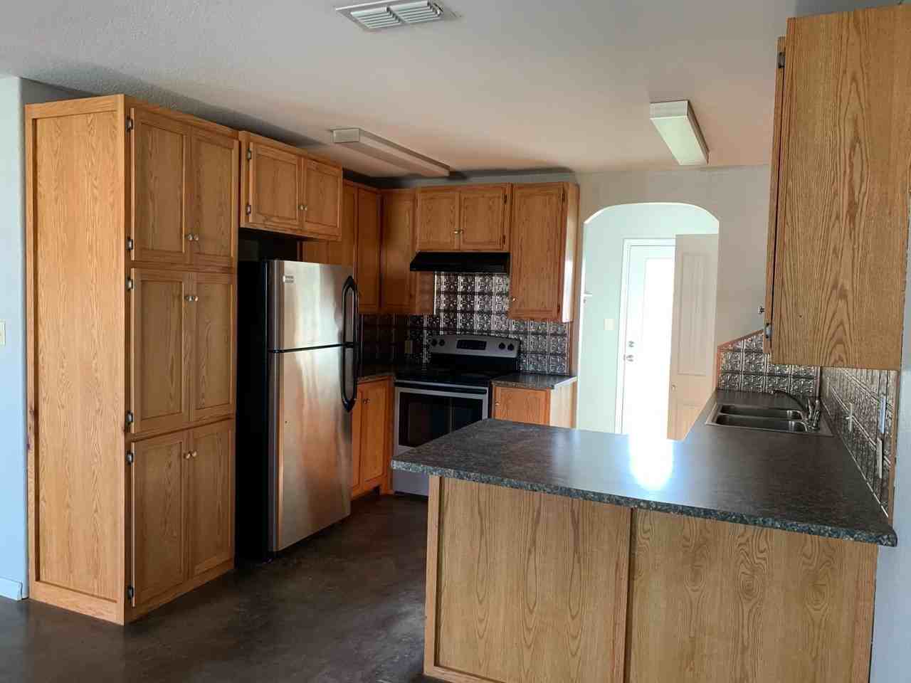 720 11th St #A - Photo 4 of 11
