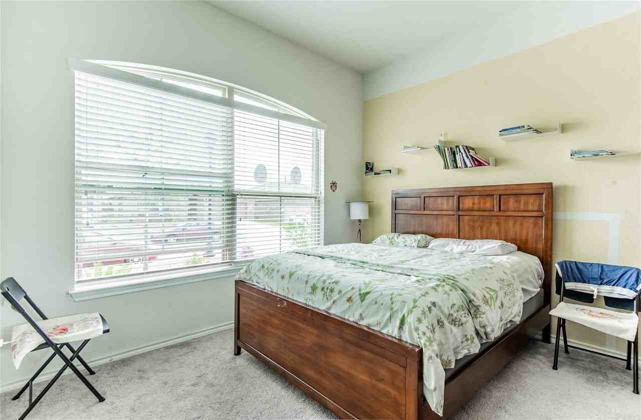 10313 Burtrum Dr - Photo 4 of 23