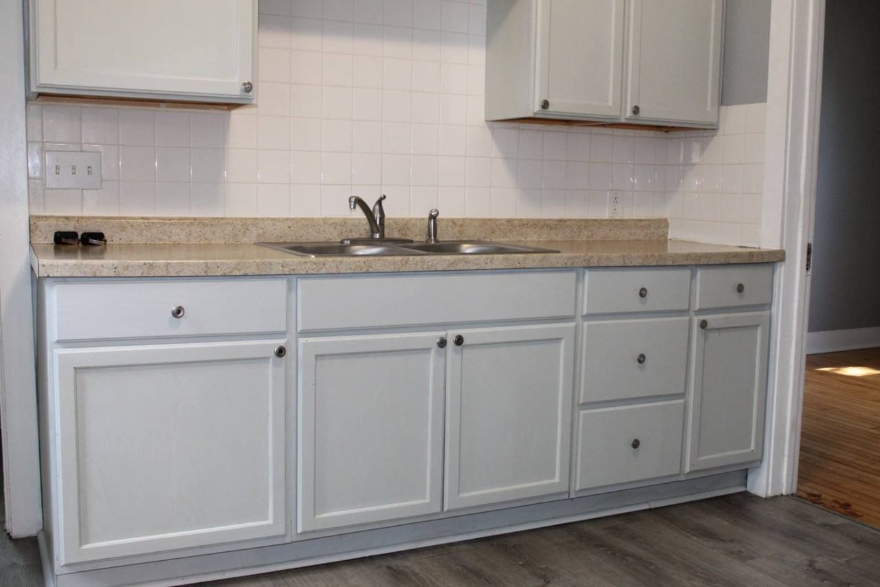 653 Chartres St - Photo 3 of 8