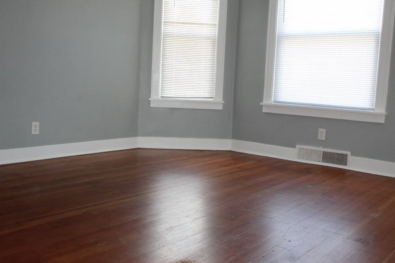 653 Chartres St - Photo 6 of 8