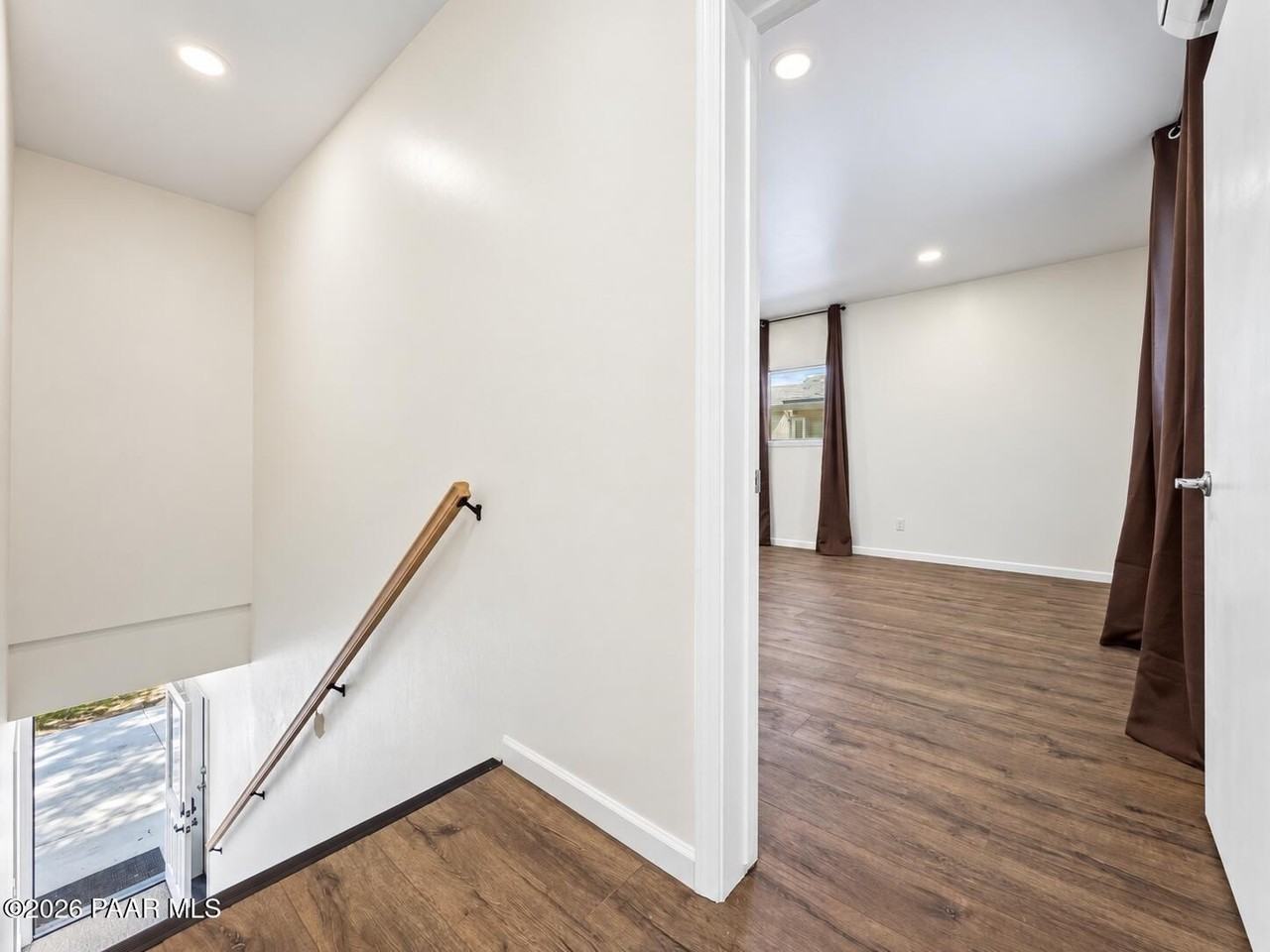 344 S Marina St - Photo 5 of 22