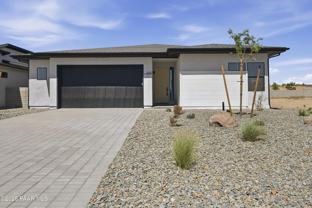 5170 N Jeffers Ave - Photo 1 of 1