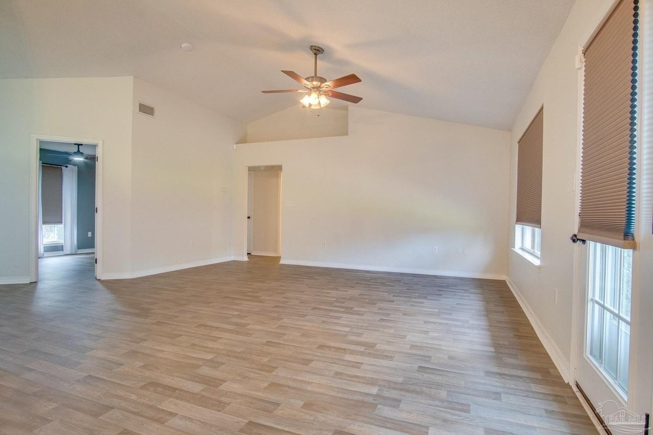 2136 Ainsdale Ct - Photo 4 of 27