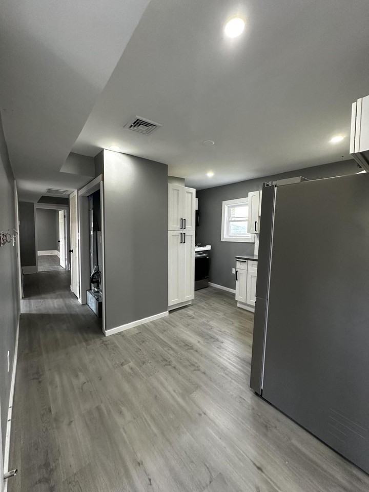 29 Cliff St #2 - Photo 4 of 19