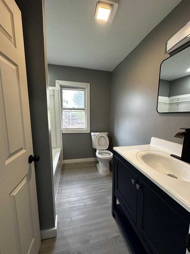 29 Cliff St #2 - Photo 5 of 19
