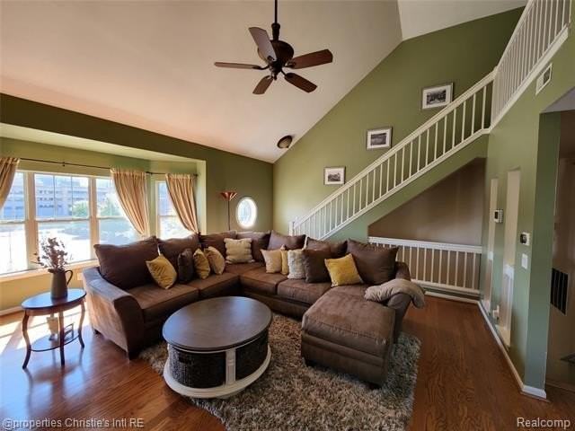 135 Winder St - Photo 2 of 17