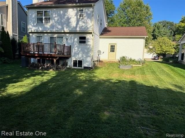 1417 Pond View Ct - Photo 3 of 37