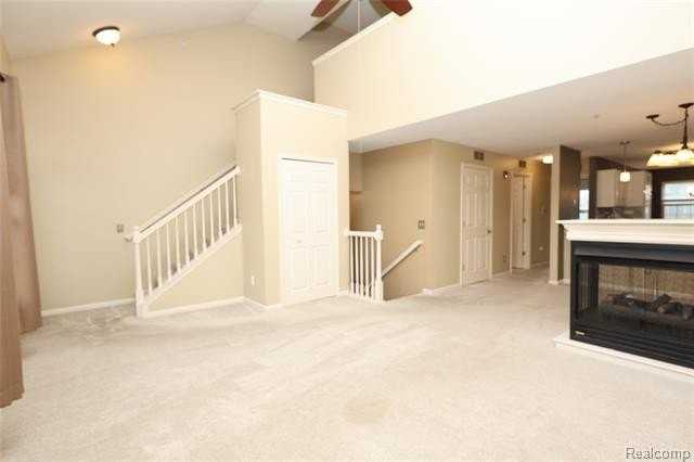 129 E Bay Dr - Photo 7 of 47