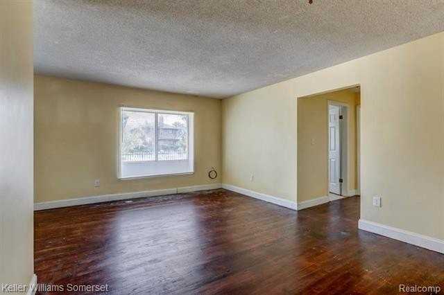 3700 Pasadena St - Photo 6 of 7