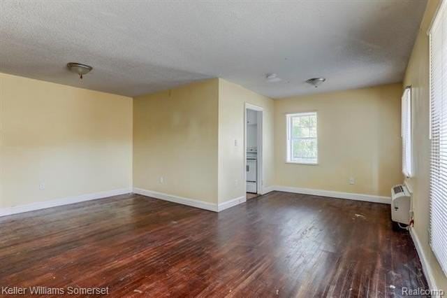 3700 Pasadena St - Photo 7 of 7