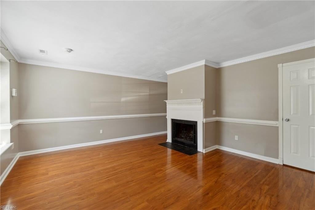 64 Colonial Way - Photo 3 of 10