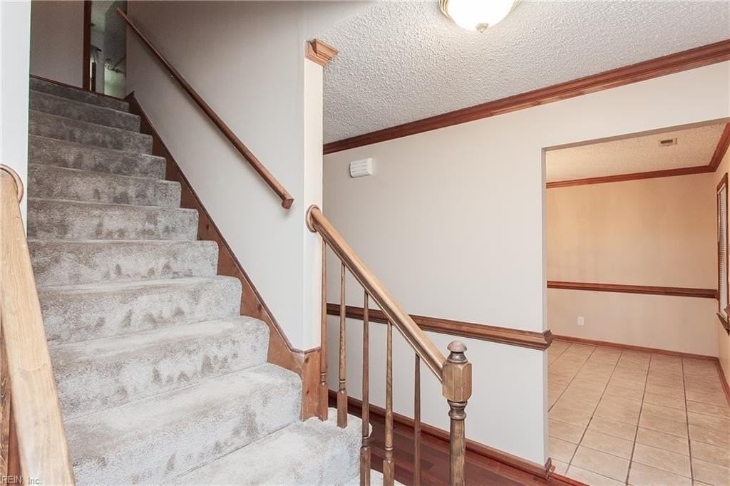 1612 Wasserman Ct - Photo 7 of 12