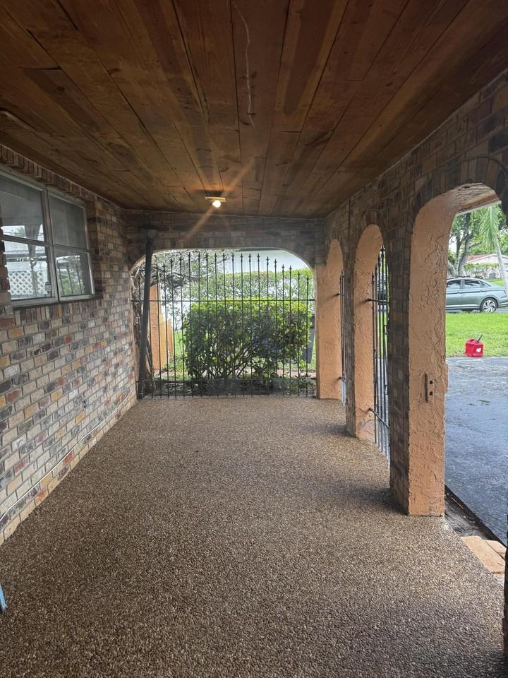 2320 Nw 30th Way - Photo 3 of 14