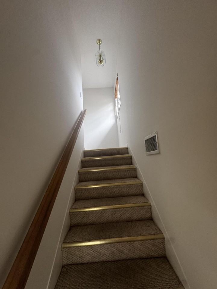 2320 Nw 30th Way - Photo 5 of 14