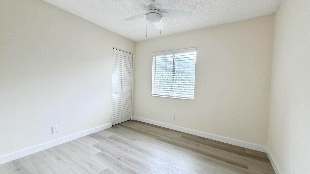 4877 Sable Pine Cir #D2 - Photo 5 of 11