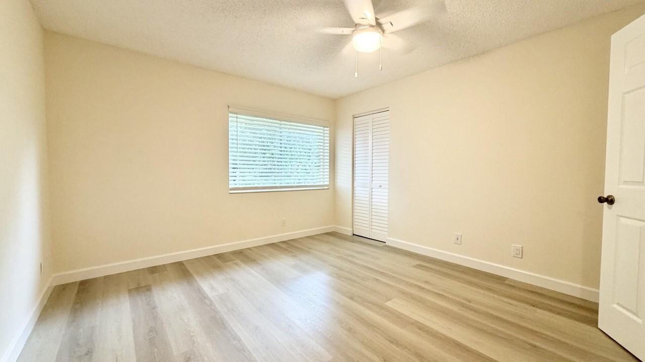 4877 Sable Pine Cir #D2 - Photo 7 of 11
