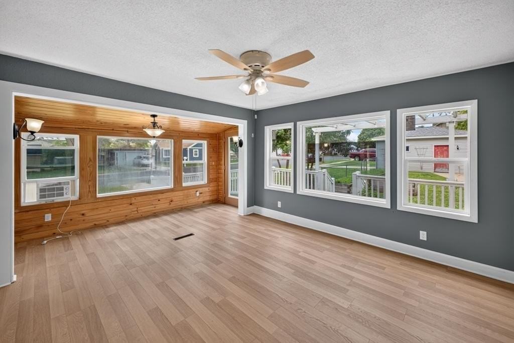17 2nd St Ne - Photo 6 of 28
