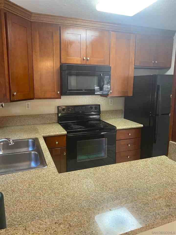 11353 Avenida De Los Lobos #E - Photo 7 of 19