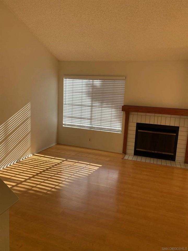 7608 Palmilla Dr - Photo 2 of 23