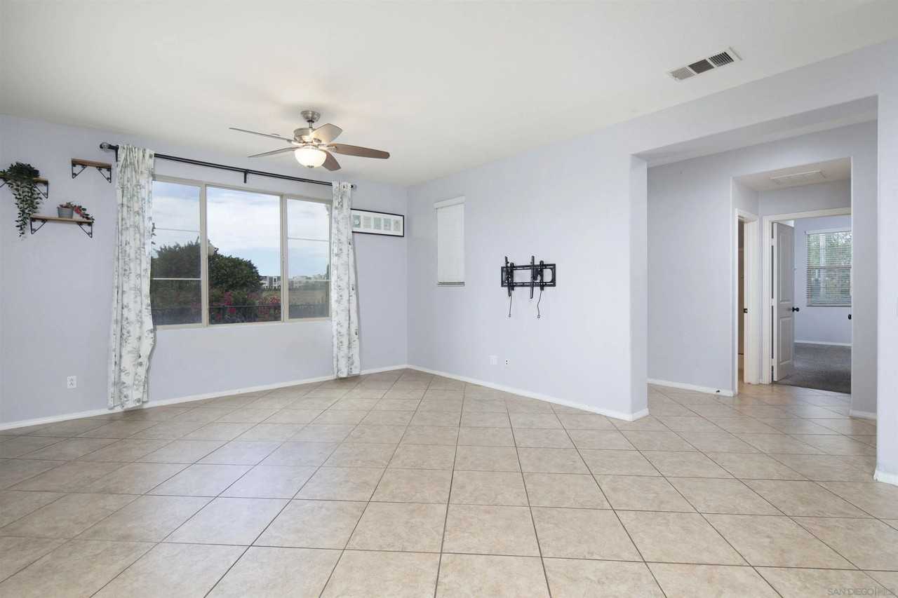 1802 Talmadge Dr #2 - Photo 7 of 36
